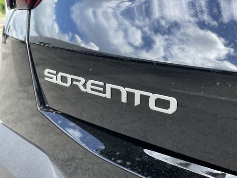 New 2026 Kia Sorento LX image 11