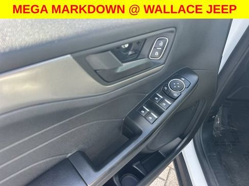 Used 2025 Ford Escape Active FWD image 18