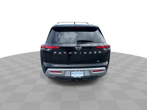 Used 2025 Nissan Pathfinder SL w/ SL Premium Package FWD image 7