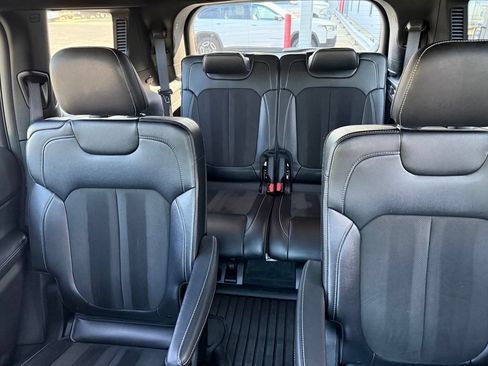 Used 2023 Jeep Grand Cherokee L Laredo AWD/4WD image 24