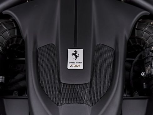 Used 2022 Ferrari Roma RWD image 24