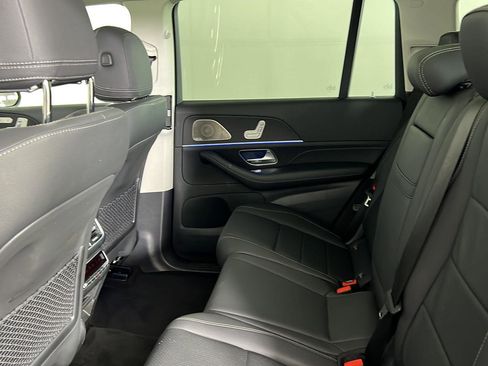Used 2026 Mercedes-Benz GLS 450 4MATIC image 13