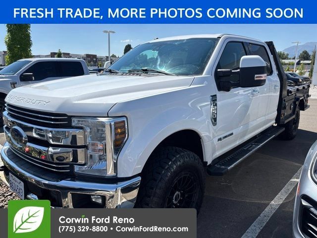 Used 2018 Ford F250 Lariat w/ Lariat Ultimate Package AWD/4WD image 2