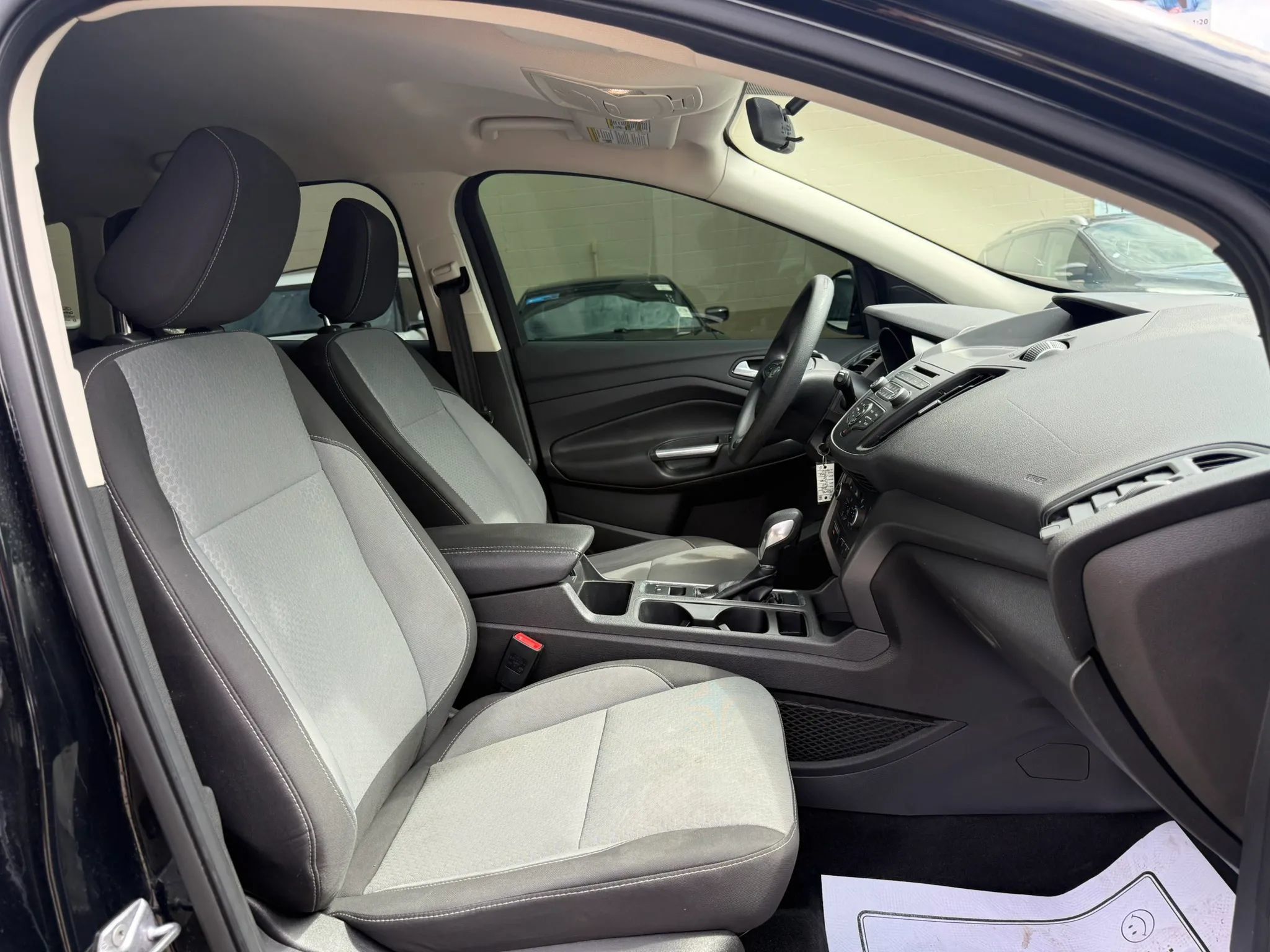 Used 2018 Ford Escape SE FWD image 20
