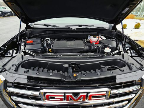 New 2026 GMC Yukon Elevation w/ LPO, Floor Liner Package image 3