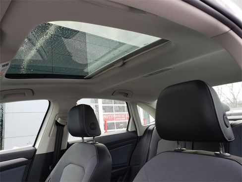 New 2026 Volkswagen Jetta SE image 7