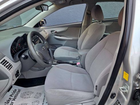 Used 2010 Toyota Corolla LE FWD image 7