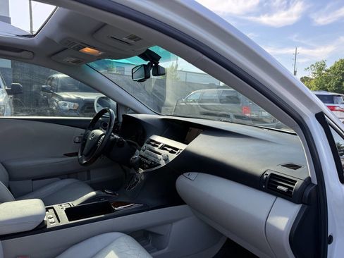 Used 2011 Lexus RX 350 2WD w/ Premium Pkg image 9