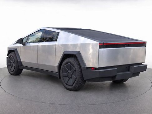 Used 2024 Tesla Cybertruck Cyberbeast AWD/4WD image 5