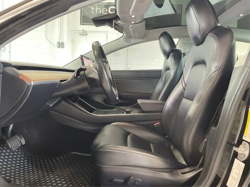 Used 2019 Tesla Model 3 Long Range image 9