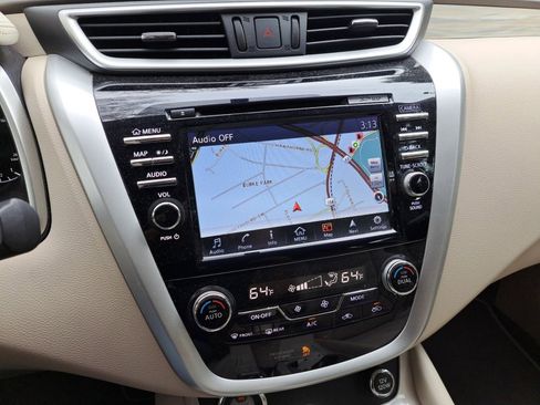 Used 2017 Nissan Murano SV image 30