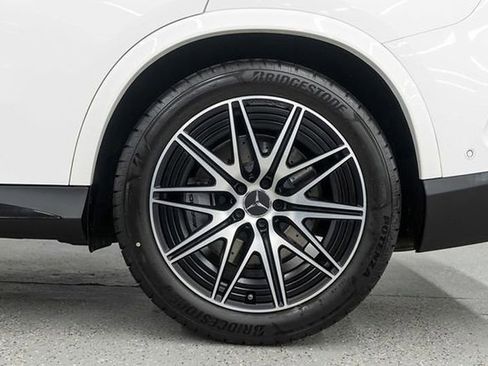 Used 2025 Mercedes-Benz GLC 43 AMG 4MATIC image 42