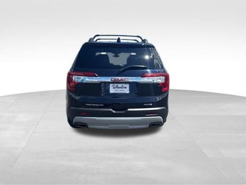 Used 2022 GMC Acadia SLT w/ Technology Package AWD/4WD image 4