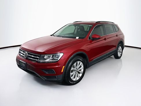 Used 2018 Volkswagen Tiguan SE FWD image 3