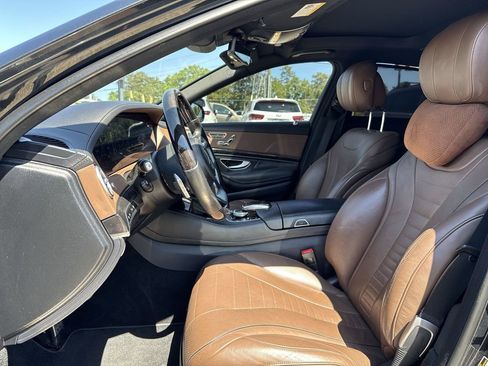 Used 2020 Mercedes-Benz S 560 Sedan w/ AMG Line Exterior image 11