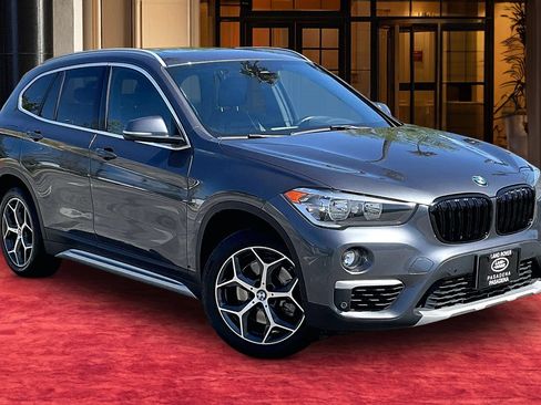 Used 2019 BMW X1 xDrive28i w/ Convenience Package AWD/4WD image 2