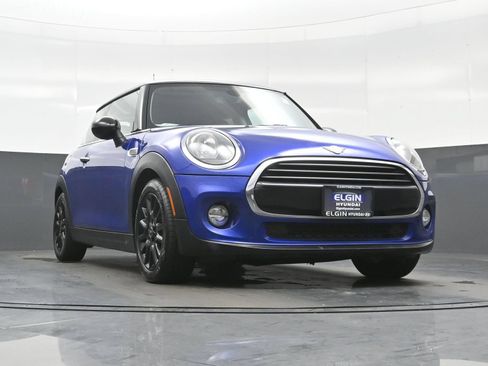Used 2019 MINI Cooper 2-Door Hardtop FWD image 32