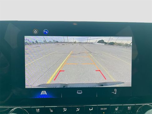 Used 2024 Chevrolet Colorado Z71 w/ Z71 Convenience Package 2 image 13