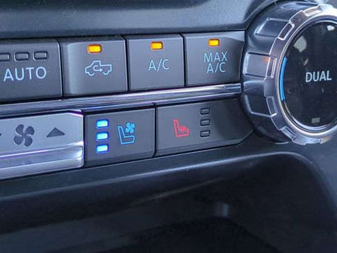 New 2025 Ford F150 Platinum w/ Equipment Group 702A High image 33