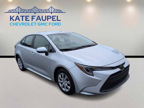 Used 2024 Toyota Corolla LE FWD image 1