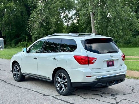 Used 2019 Nissan Pathfinder Platinum AWD/4WD image 7