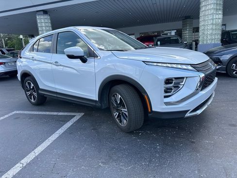 Used 2025 Mitsubishi Eclipse Cross SE AWD/4WD image 2