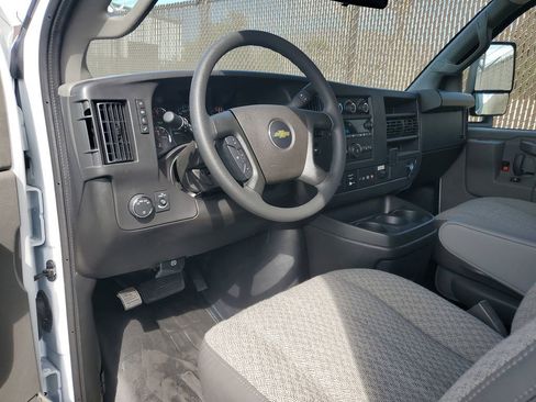 New 2025 Chevrolet Express 3500 w/ Power Convenience Package image 18