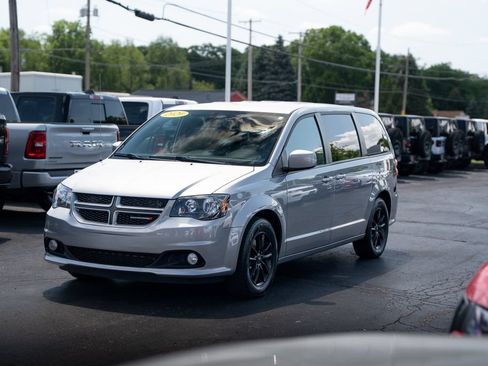 Used 2020 Dodge Grand Caravan GT FWD image 2