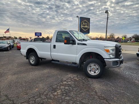 Used 2011 Ford F250 XL w/ PWR Equipment Group image 2