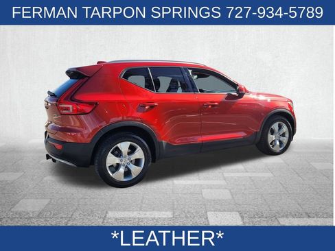 Used 2019 Volvo XC40 T5 Momentum image 10