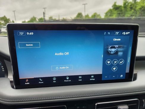 Certified 2022 Lincoln Nautilus Reserve image 38