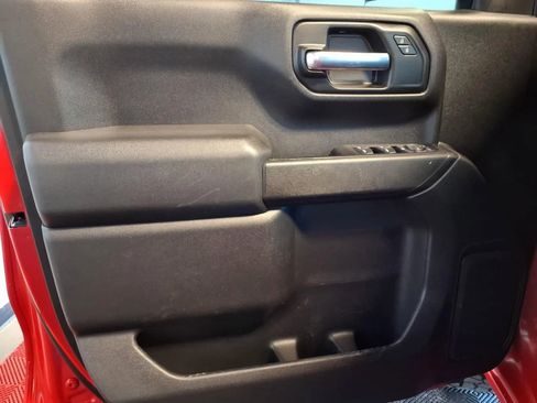 Used 2020 Chevrolet Silverado 1500 Custom Trail Boss w/ Custom Convenience Package image 17