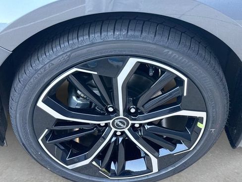 New 2026 Nissan Altima 2.5 SR FWD image 10