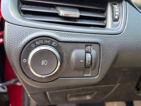 Used 2019 Buick Envision Preferred FWD image 31
