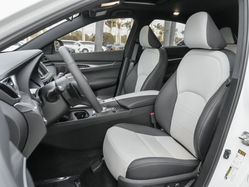 Certified 2025 INFINITI QX55 Luxe w/ Cargo Package AWD/4WD image 8