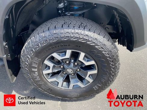 Certified 2023 Toyota Tacoma TRD Off-Road w/ Technology Package AWD/4WD image 11