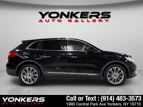Used 2017 Lincoln MKX Reserve w/ Lincoln MKX Climate Package image 13
