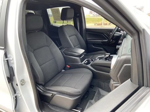 Used 2023 Chevrolet Colorado LT w/ LT Convenience Package image 19