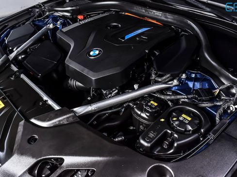 Used 2023 BMW 530e xDrive image 13