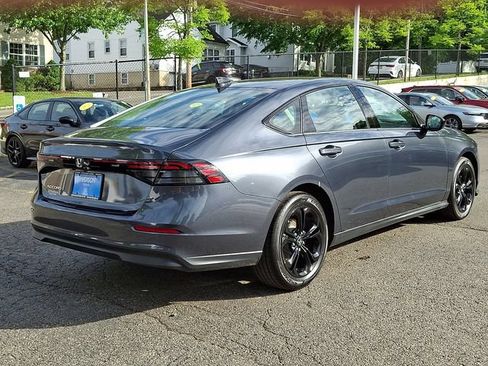 Used 2025 Honda Accord SE image 7