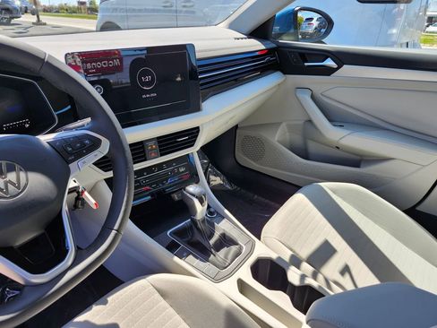 Used 2025 Volkswagen Jetta S FWD image 8