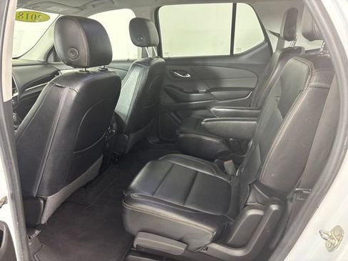 Used 2018 Chevrolet Traverse LT FWD image 27