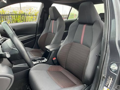 Used 2024 Toyota Corolla SE w/ SE Premium Package FWD image 25
