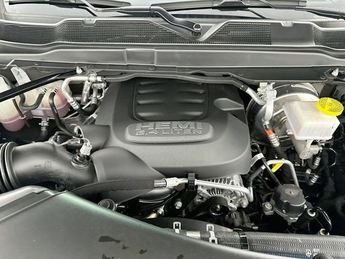 Used 2026 RAM 2500 Big Horn AWD/4WD image 32