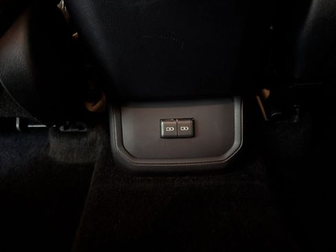 Used 2025 Toyota Highlander XSE image 33