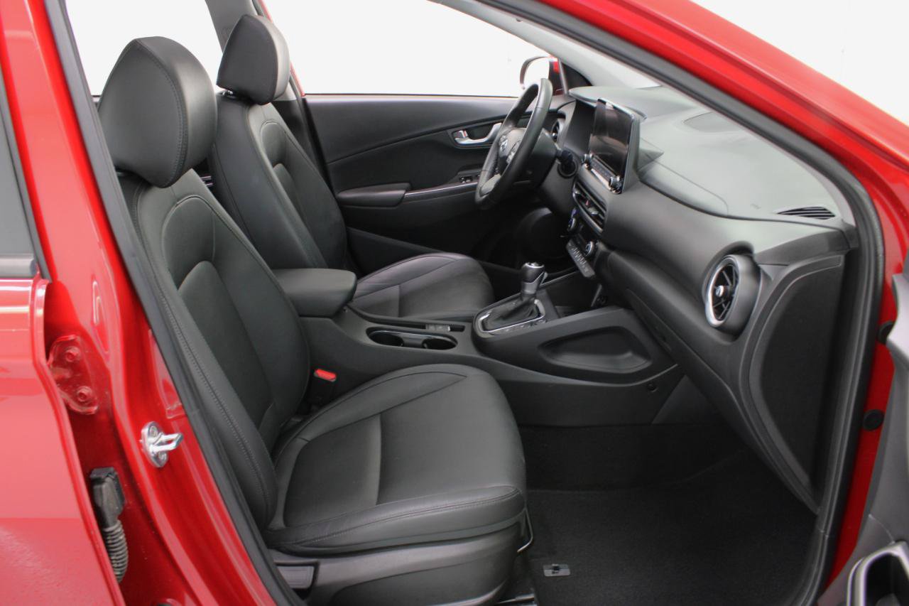 Used 2023 Hyundai Kona Limited AWD/4WD image 46