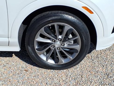 Used 2020 Buick Encore GX Select w/ Advanced Technology Package FWD image 11