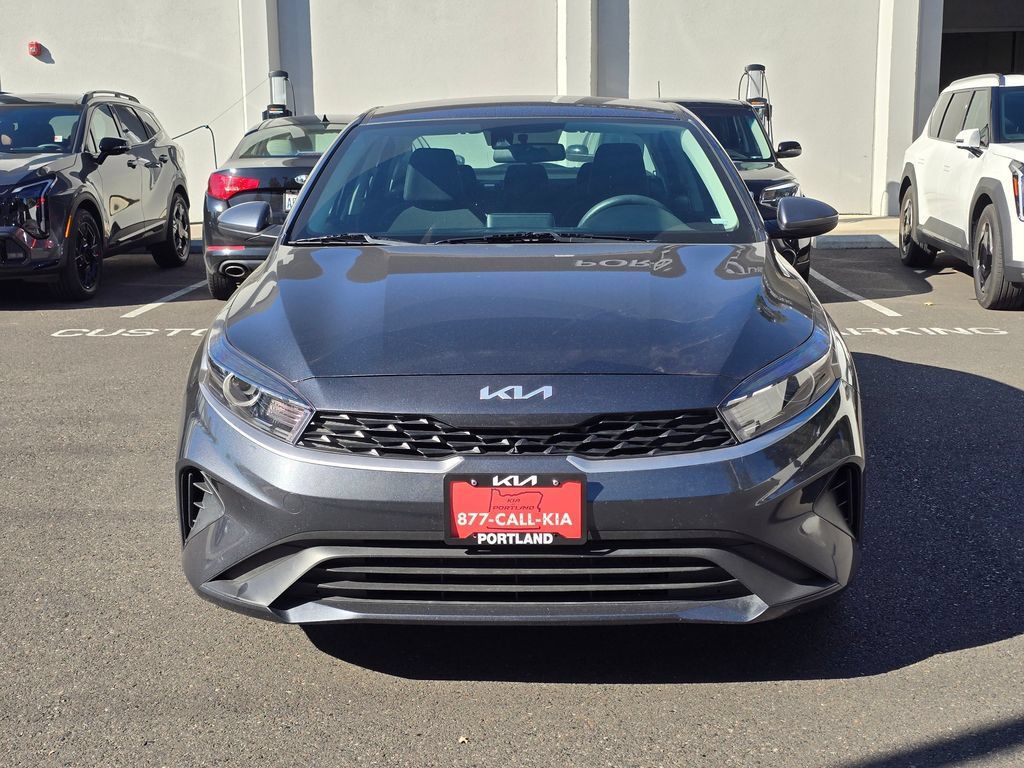 Used 2024 Kia Forte LXS FWD image 8