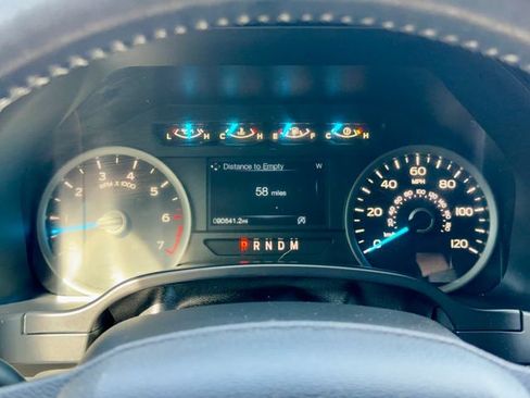 Used 2019 Ford F150 XLT w/ Equipment Group 302A Luxury AWD/4WD image 18