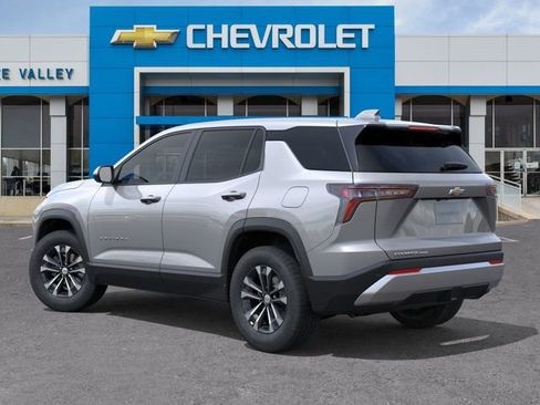 New 2026 Chevrolet Equinox LT image 3